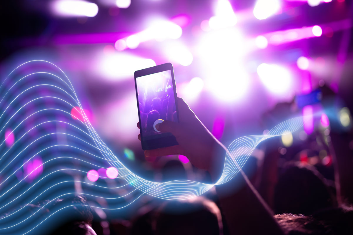 Nightclub Wifi Signal With Mobile Phone